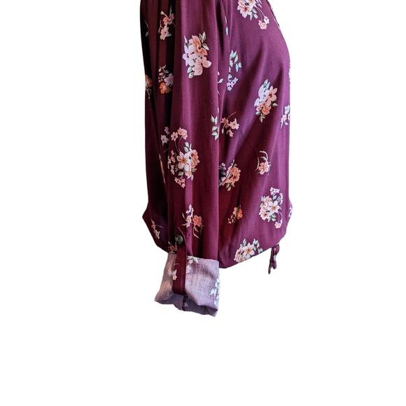 New Large Floral Button Up Shirt with Cinched Tie Waist - Picture 6 of 8